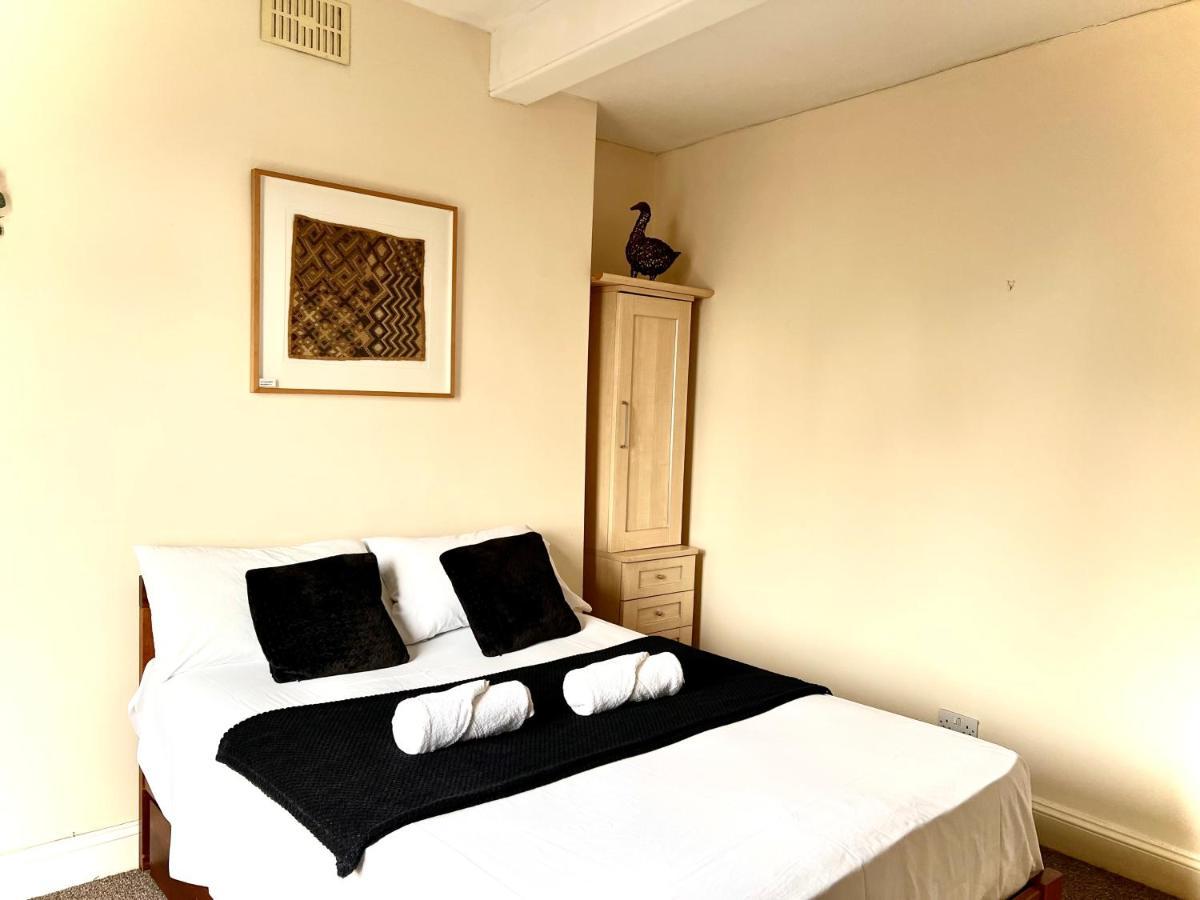 Aldgate Holiday Rooms London Exterior photo